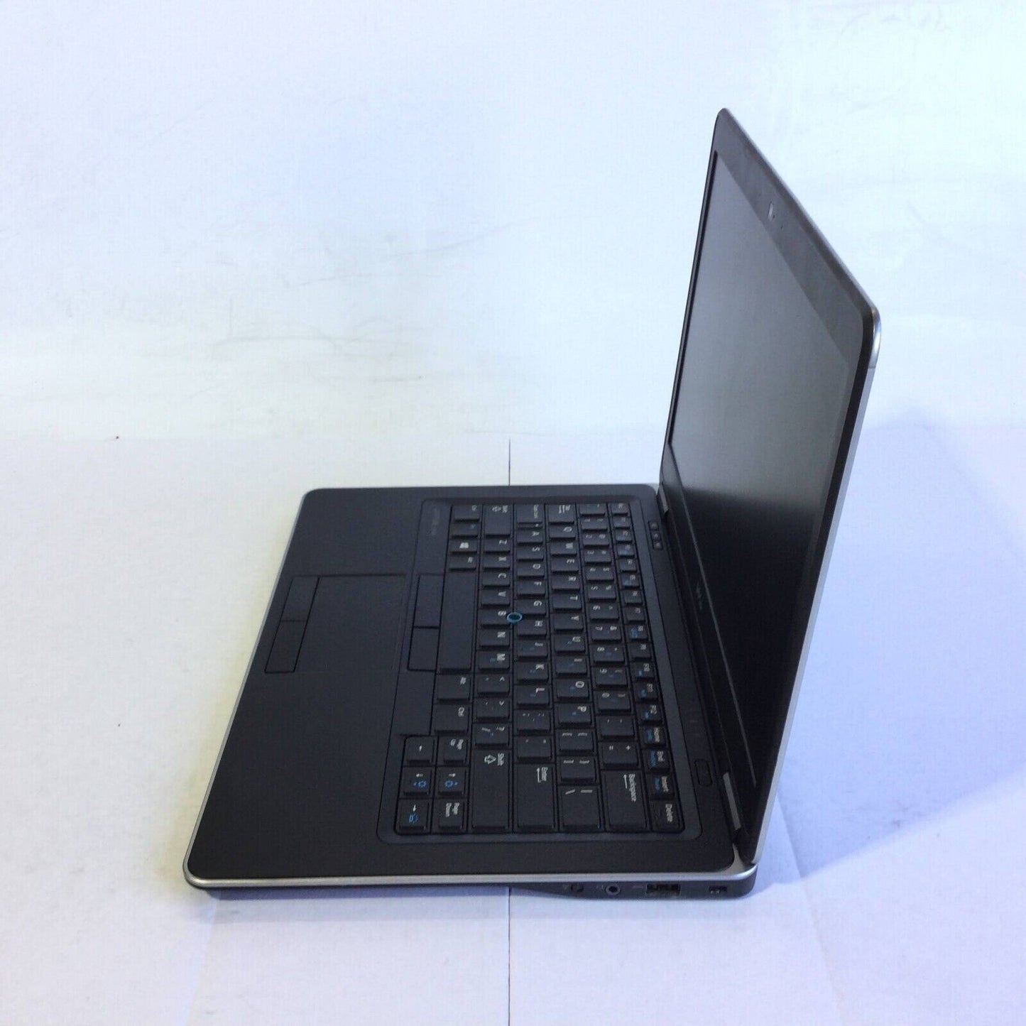 DELL Latitude E7440 Laptop 14'' i7-4600U@2.10GHz 4GBRAM 128GBSSD HDMI Silver C