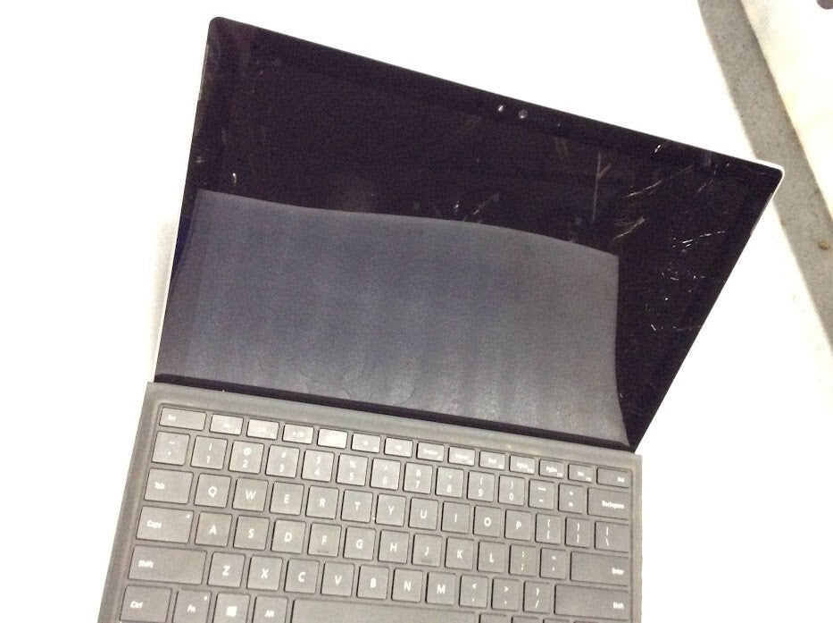 Microsoft Surface Pro 4 Laptop 12.3" i5-6300U 4GBRAM 128GBSSD USB3.0 Au Stock A-