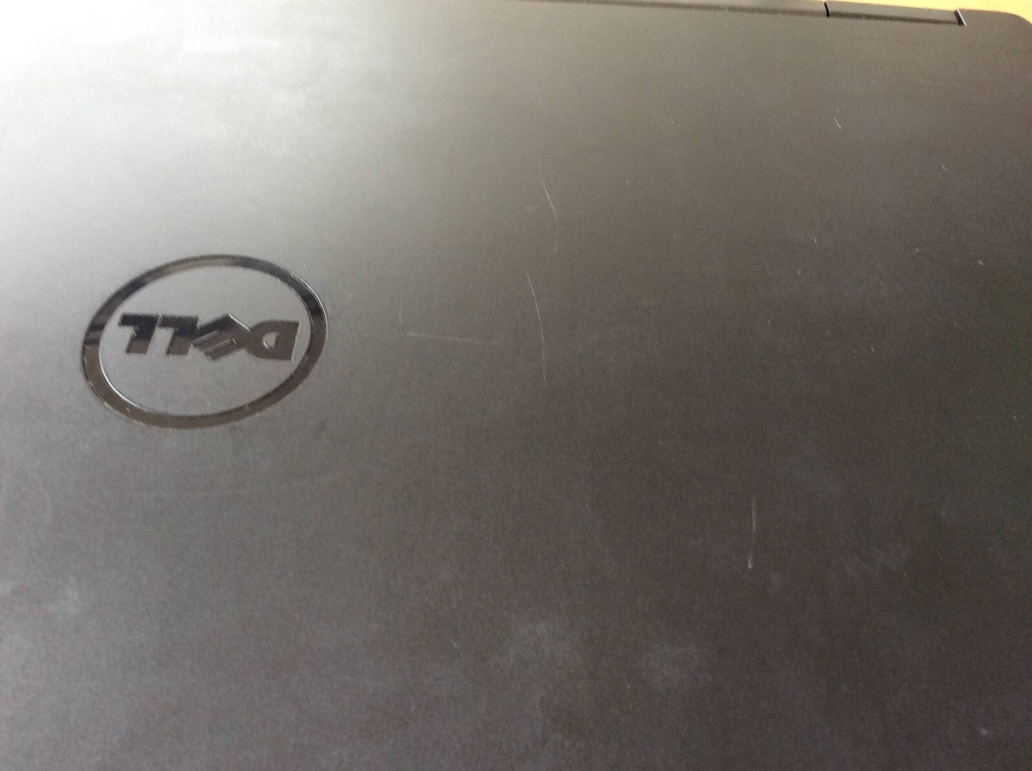 DELL Latitude E5450 Laptop 14'' i5-5200U@2.20GHz 4GBRAM 500GBHDD HDMI VGA A-