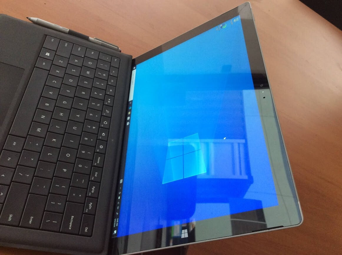 Microsoft Surface Pro 3 Tablet 10.1" i5-4300U 4GBRAM 128GBSSD Tested Au Stock A-