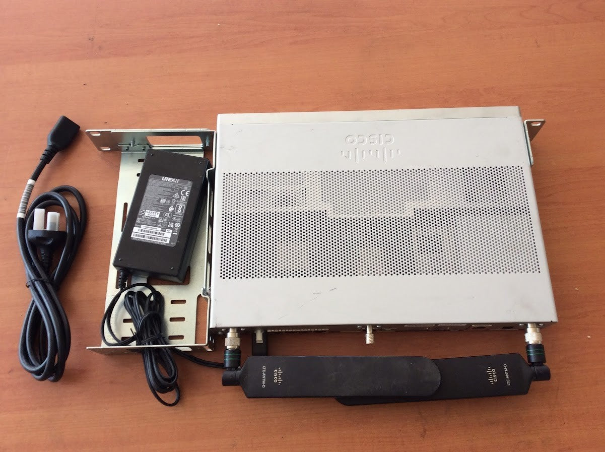 Cisco C1117-4PLTELAWZ V2 ISR 1100 Router +4G LTE Antenna Rack Mount PSU Wi-Fi