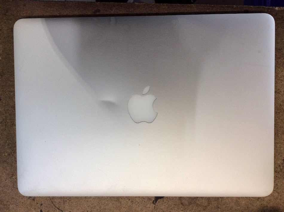 Apple Macbook Air A1466 Laptop 13.3" i5-5250U 8GBRAM 128GBSSD EMC2925 Silver A-