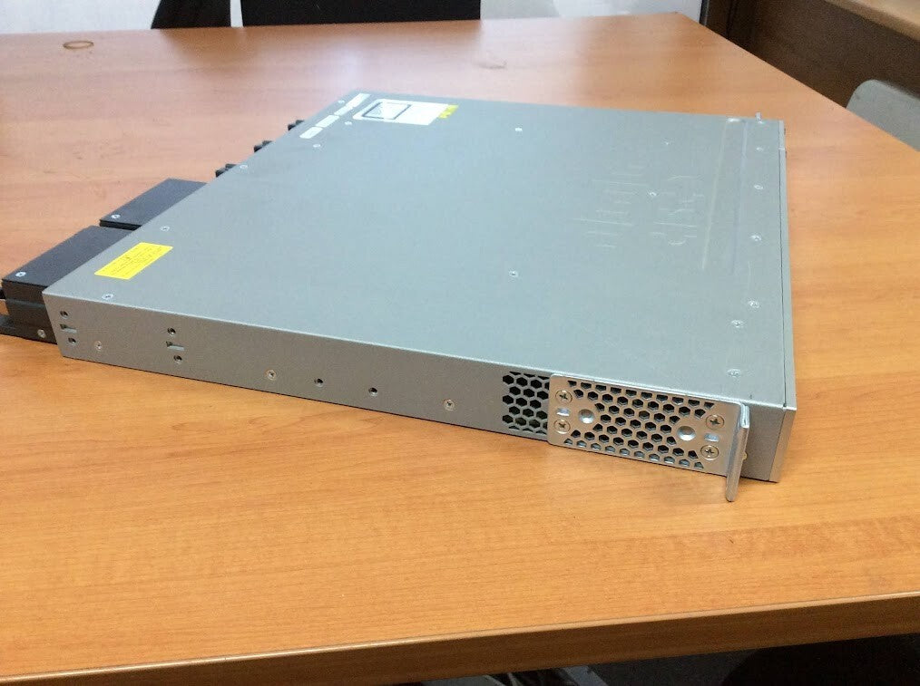 Cisco Switch PoE WS-C3850-12X48UL 2x 1100WPSU Silver Tested Au Seller
