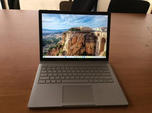 Microsoft Surface Book Laptop 13.5" 2-in-1 i7-6600U 16GBRAM 512GBSSD Silver A-