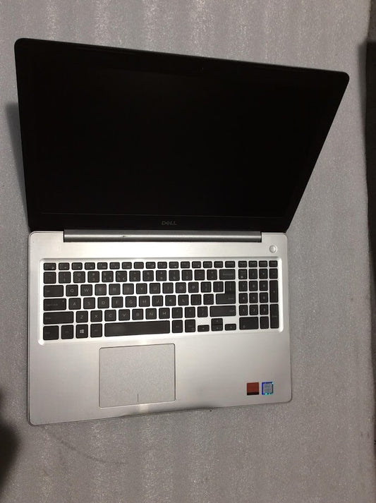 DELL Inspiron 5570 Laptop 15.6'' i7-8550U 8GBRAM 256GBSSD HDMI USB3.0 Silver B