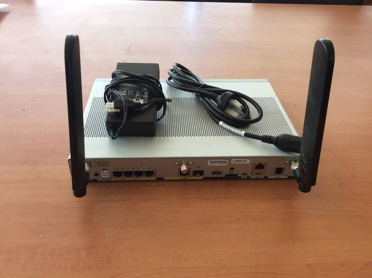 Cisco C1117-4PLTELA V2 ISR 1100 Router + 4G LTE Antenna + PSU Wi-Fi Tested