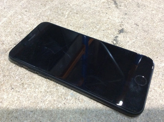 Apple iPhone 7 A1778 Phone 4.7'' 32GB USB2.0 Wi-Fi Touch iOS BLack Au Seller