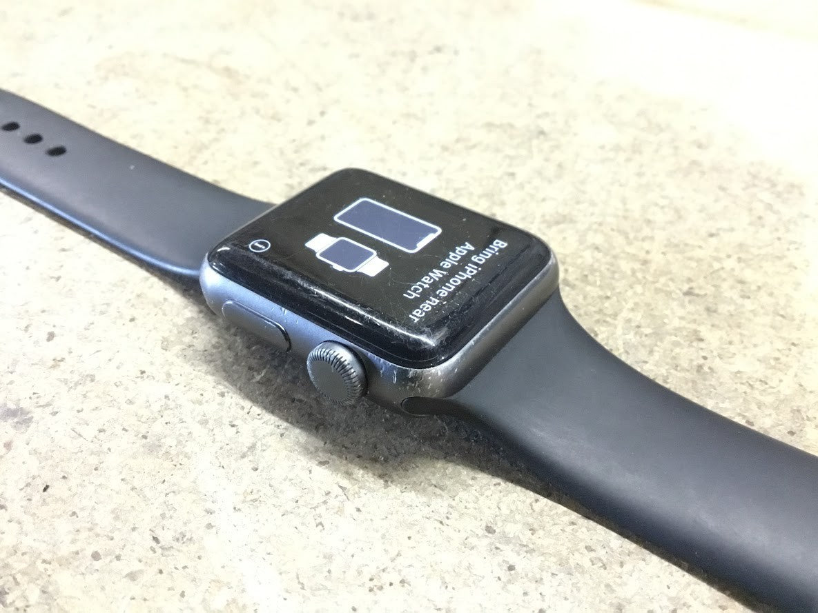 Apple Watch Series 2 38mm Smartwatch Ceramic Black Aluminium Cas Au Seller A-