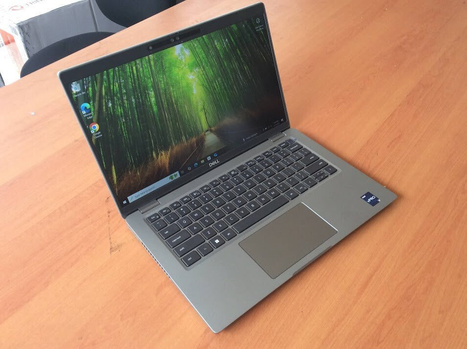 DELL Latitude 5430 12th Gen Laptop 14'' i7-1265U 32GBRAM 256GB USB-C Win10 A-