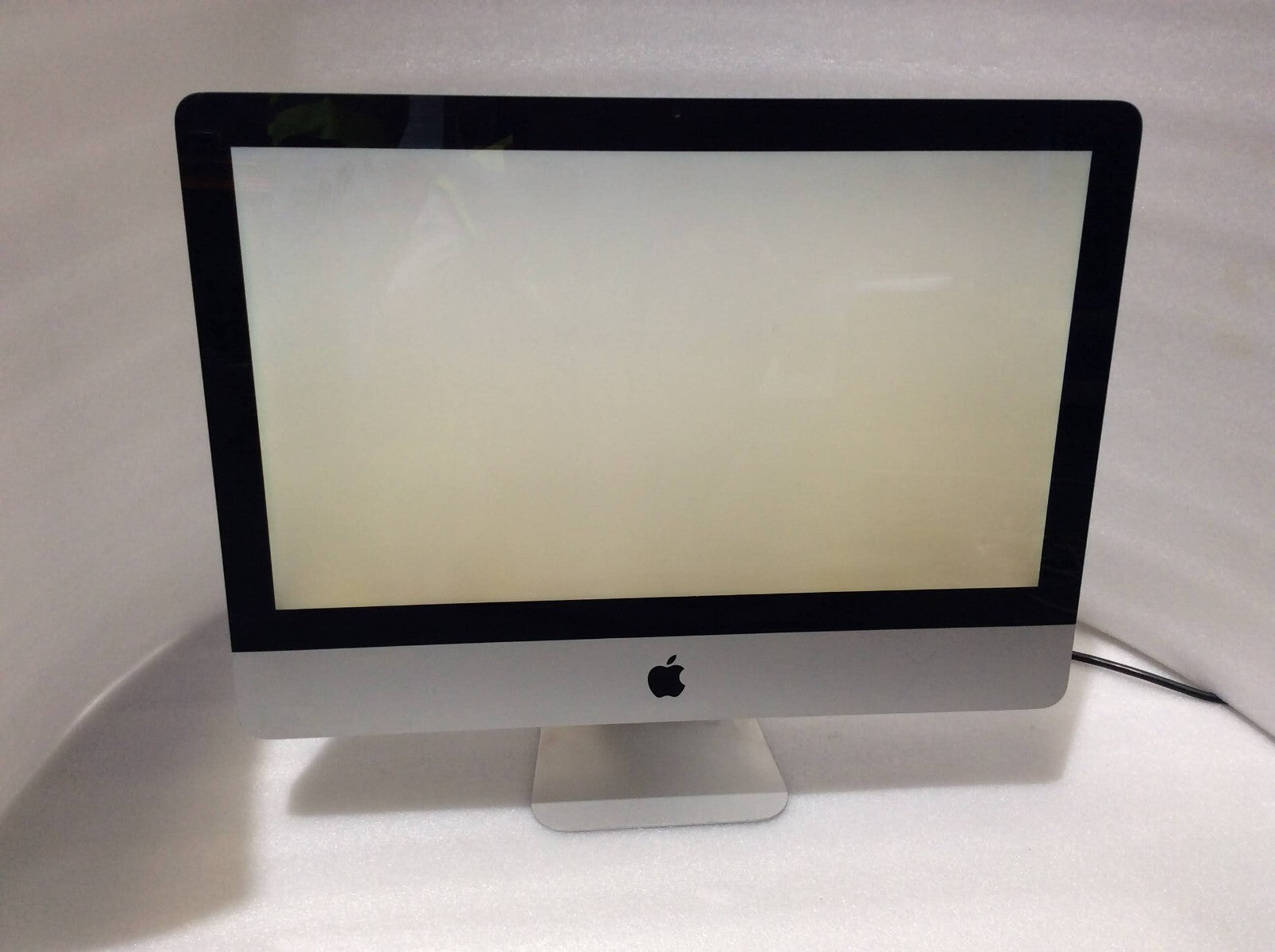 Apple iMac A1311 AIO 21.5'' Intel Core 2 Duo E7600 8GBRAM 500GB EMC2308 Silver