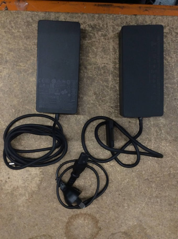 Microsoft Surface Docking Station Model 1661 with Power Adapter 90W 1749 [AU]