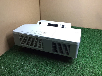 [AU]Hitachi CP-TW3005 WXGA Ultra Short Throw Projector VGA HDMI LAMP HOURS 1787H