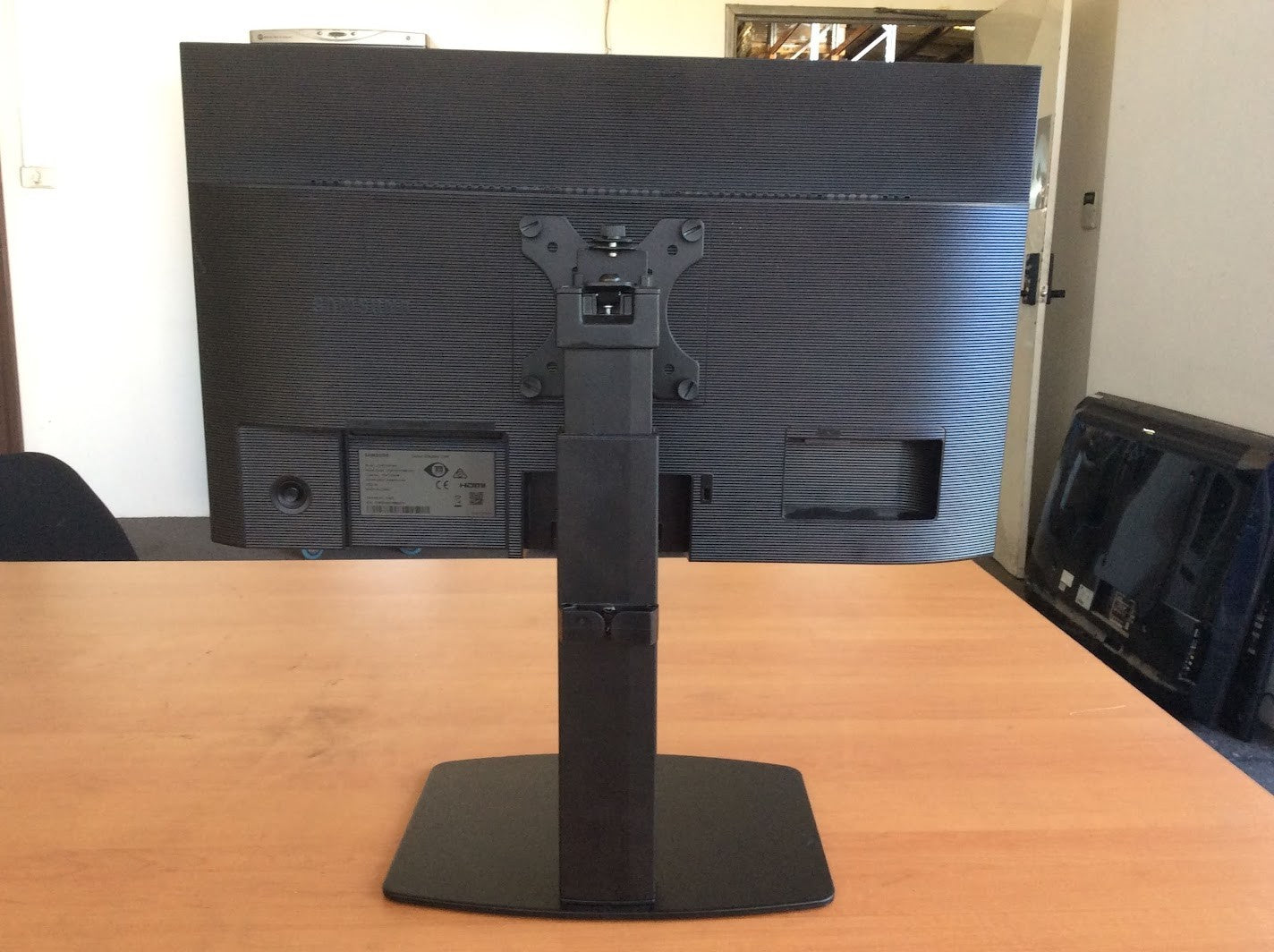[AU Seller] Samsung F24T370FWE Color Display Unit 24'' LCD Monitor Black B