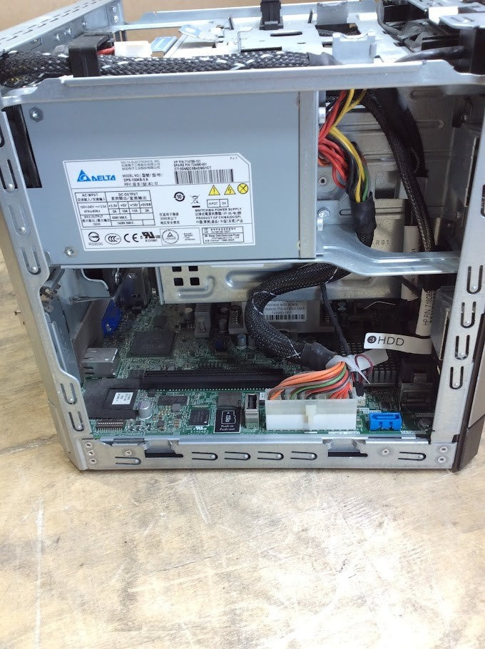 HP ProLiant MicroServer Gen8 NAS File Micro Server intel G1610T 4GBRAM NO HDD A-