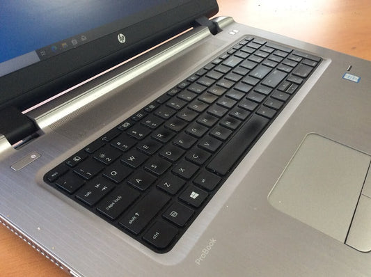 HP ProBook 470 G3 Laptop 13" i5-6200U 8GB/128GBSSD+1TB Win10 Pro+AMD R7-M340 A-