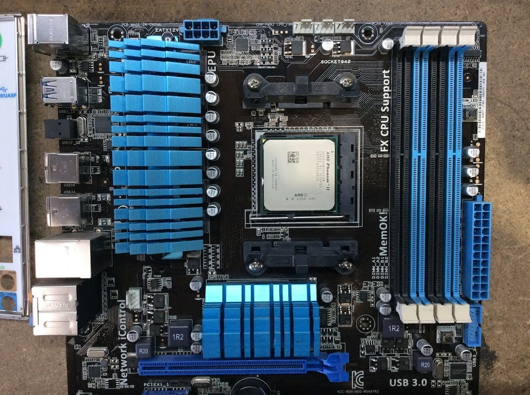 [AU] ASUS M5A97 R2.0 Motherboard DDR3 ATX AMD 970 Socket AM3+ With AMD Phenom 2
