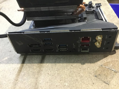 GIGABYTE B550I AORUS PRO AX mini-ITX AMD B550 USB-C HDMI DP With AMD R7 3700X