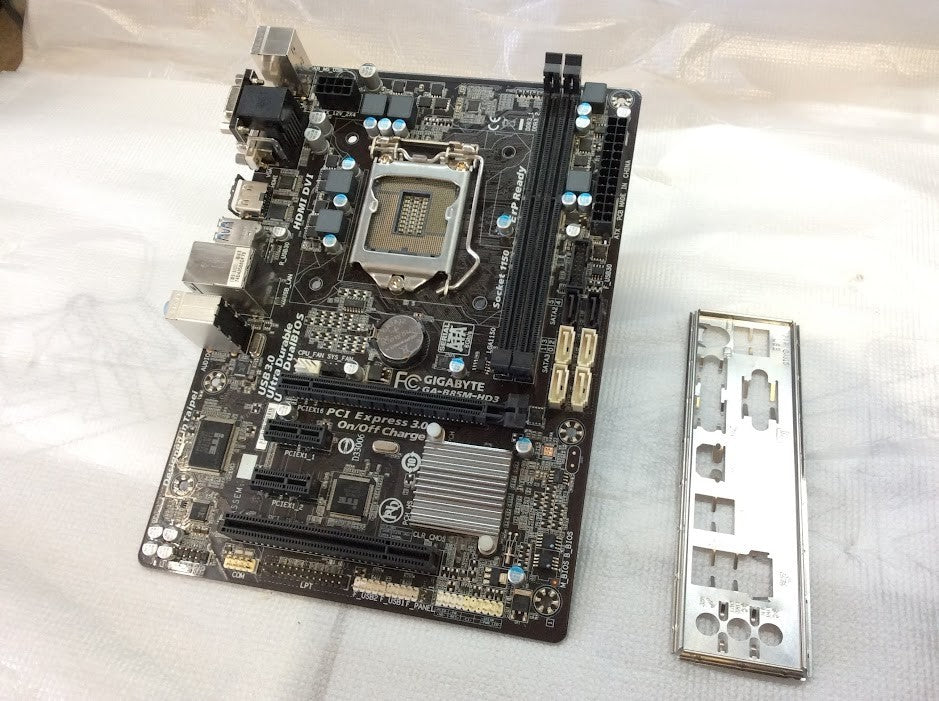 GIGABYTE GA-B85M-HD3 Motherboard mini ATX DDR3 LGA 1150 HDMI VGA DVI Intel B85