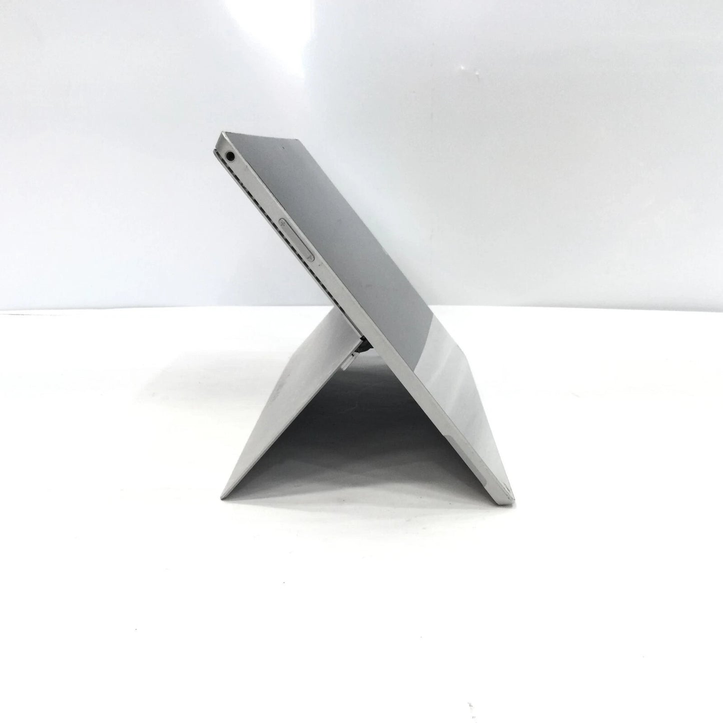 [AU Seller] Microsoft Surface 1631 Laptop 12" i7-4650U 8GBRAM 512GBSSD Win11 A-
