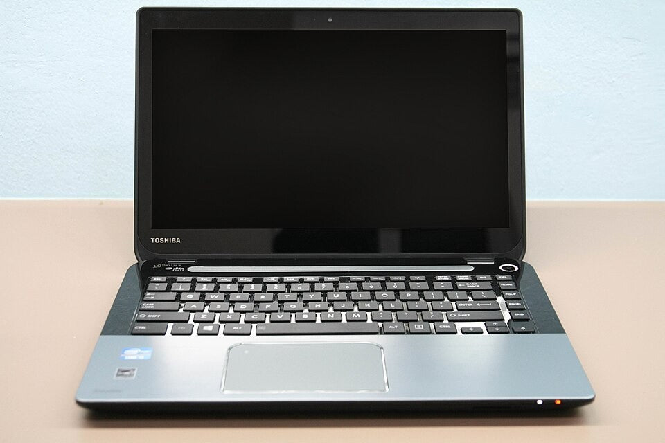 Toshiba Satellite S40T-A Laptop 14" i5-3337U 4GBRAM 750GB Win11 [AU Seller] A-