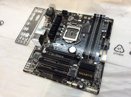 GIGABYTE GA-B85M-D3H Motherboard micro ATX LGA 1150 DVI VGA HDMI Intel B85 [AU]