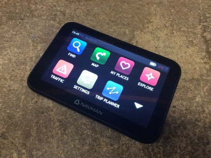 NAVMAN Cruise 550MT Communications Device w/Trave Case+ Charger+ No Mounts Black