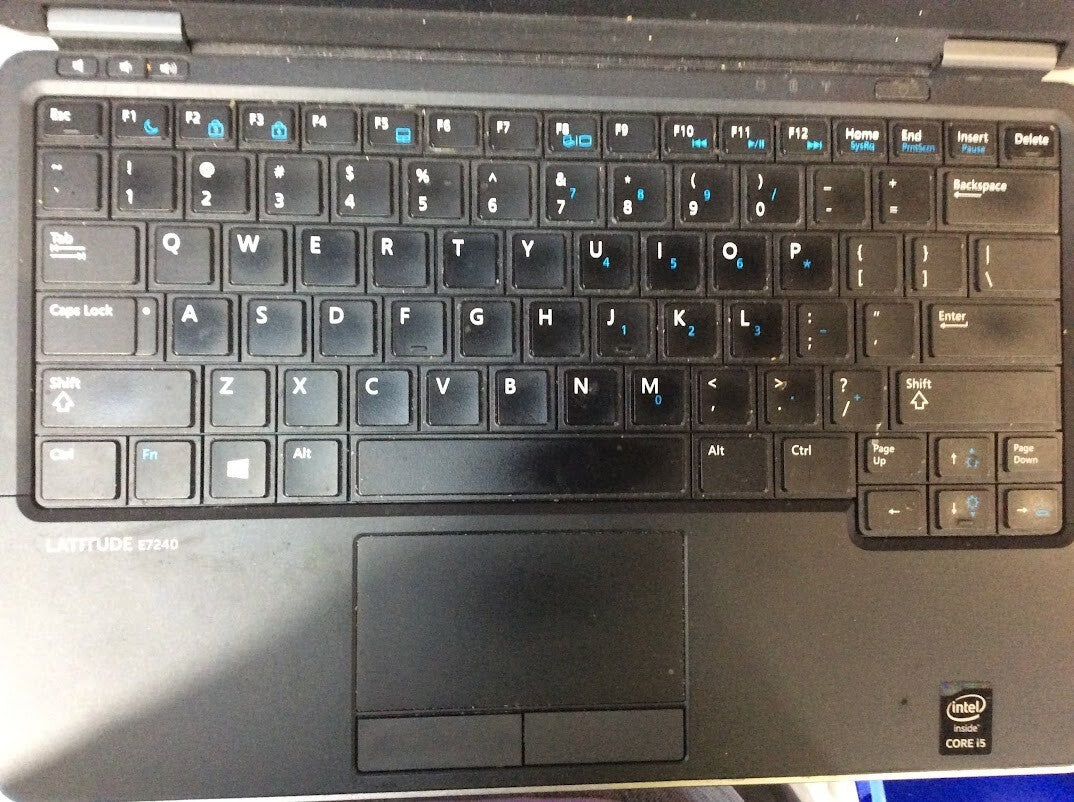 DELL Latitude E7240 Laptop 12.5" i5-4210U@1.70GHz 8GBRAM 256GBSSD HDMI USB3.0 A-