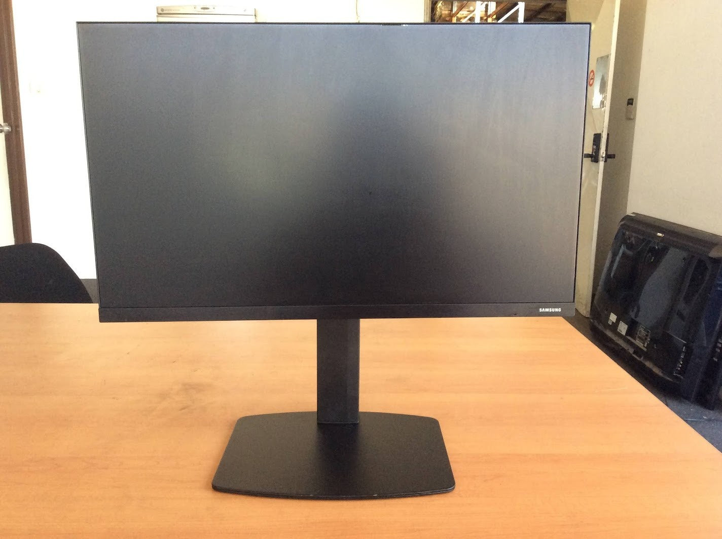 [AU Seller] Samsung F24T370FWE Color Display Unit 24'' LCD Monitor Black B