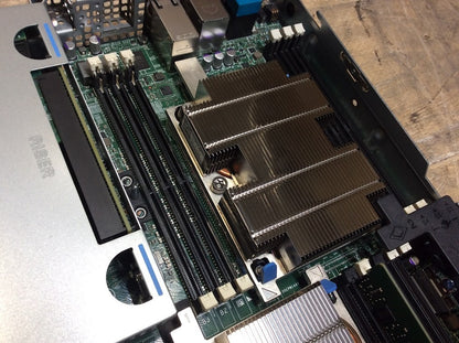 Dell PowerEdge R440 2 x Xeon Bronze 3104+2*PSU +8GB PC4+4 Ports Network Card A-