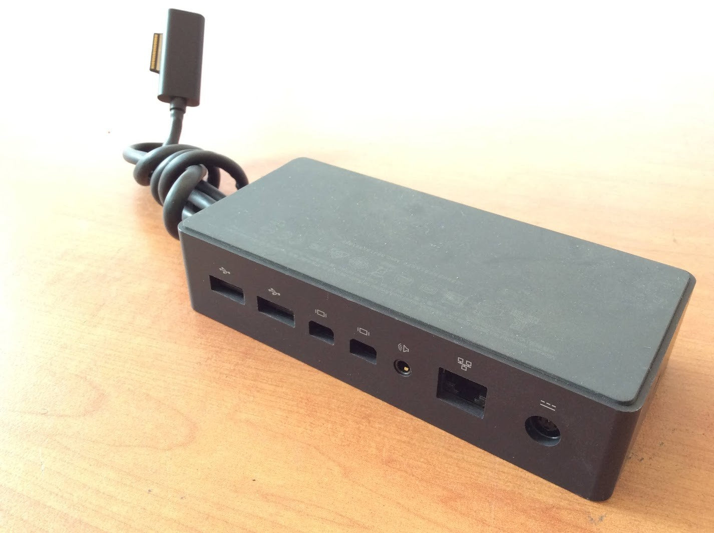 Microsoft Surface Pro 1661 Docking Station + 1749 Power Adapter Au Seller