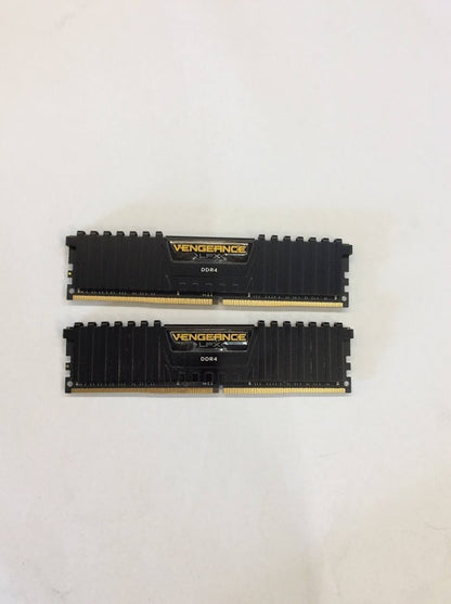 Corsair Vengeance 32GB (2 x 16GB) DDR4 CMK32GX4M2C3000C16 3000HMz Desktop Memory