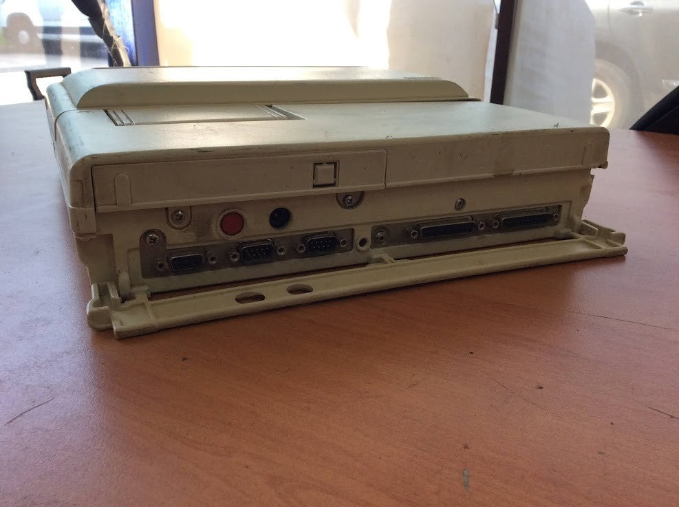 [AU Seller] Toshiba T1600 Vintage Laptop PA8010EA No Test No Charger B