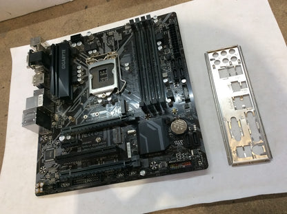GIGABYTE B365M D3H Motherboard mATX DDR4 LGA 1151 VGA HDMI USB-C DP Intel B365