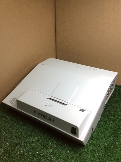 [AU]Hitachi CP-TW3005 WXGA Ultra Short Throw Projector VGA HDMI LAMP HOURS 1651H