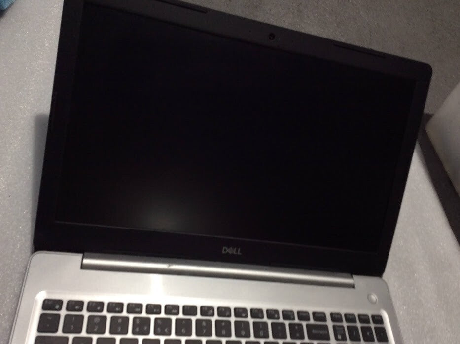 DELL Inspiron 5570 Laptop 15.6'' i7-8550U 8GBRAM 256GBSSD HDMI USB3.0 Silver B