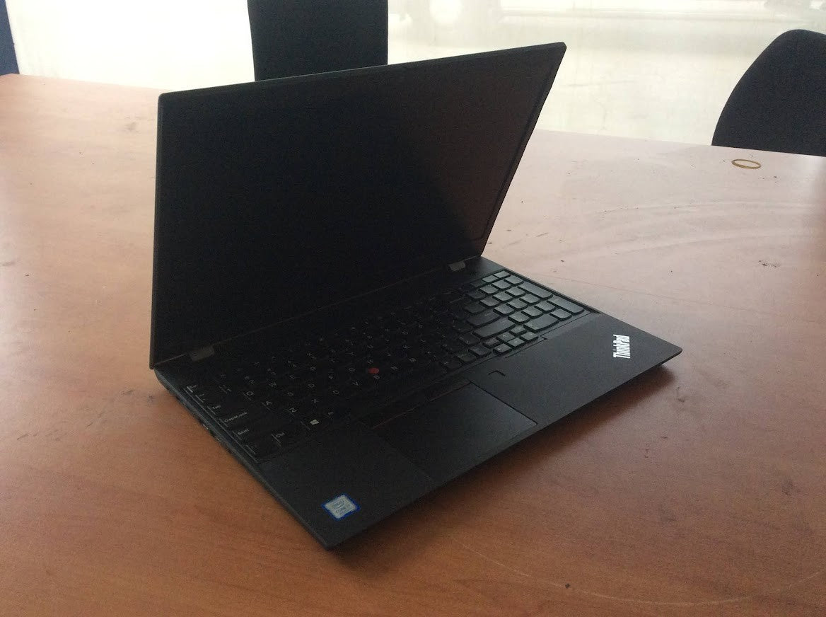Lenovo ThinkPad T590 Laptop 15.6'' i7-8565U 8GBRAM 512GBSSD HDMI USB-C Black A-