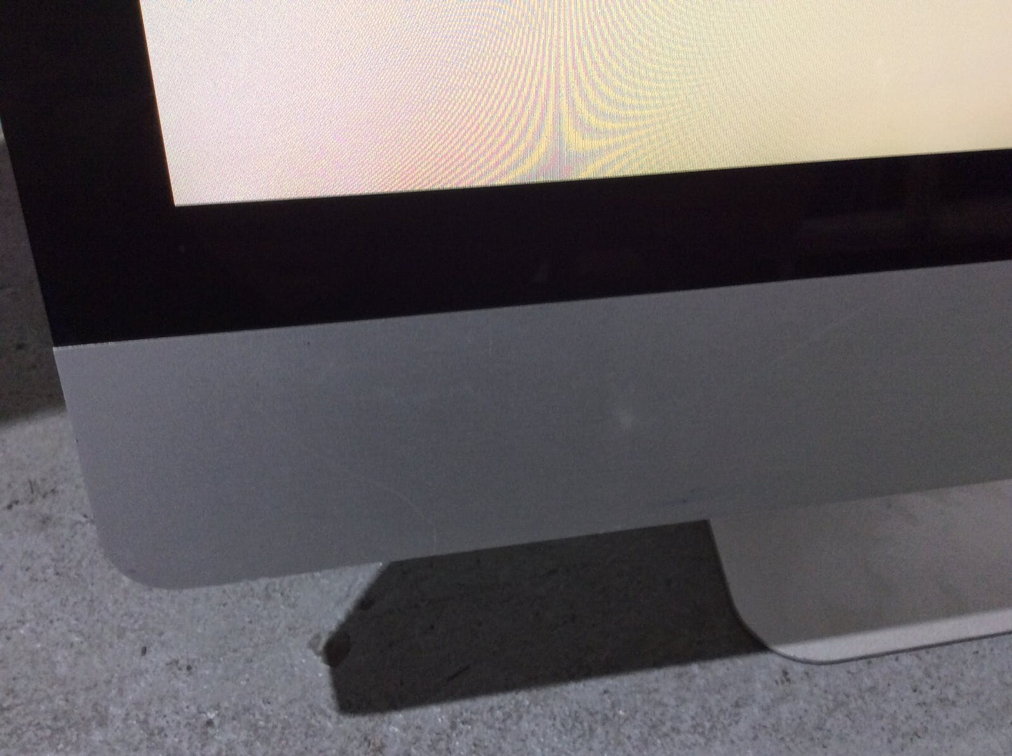 Apple iMac A1311 AIO 21.5'' Intel Core 2 Duo E7600 4GBRAM 500GB EMC2308 Silver