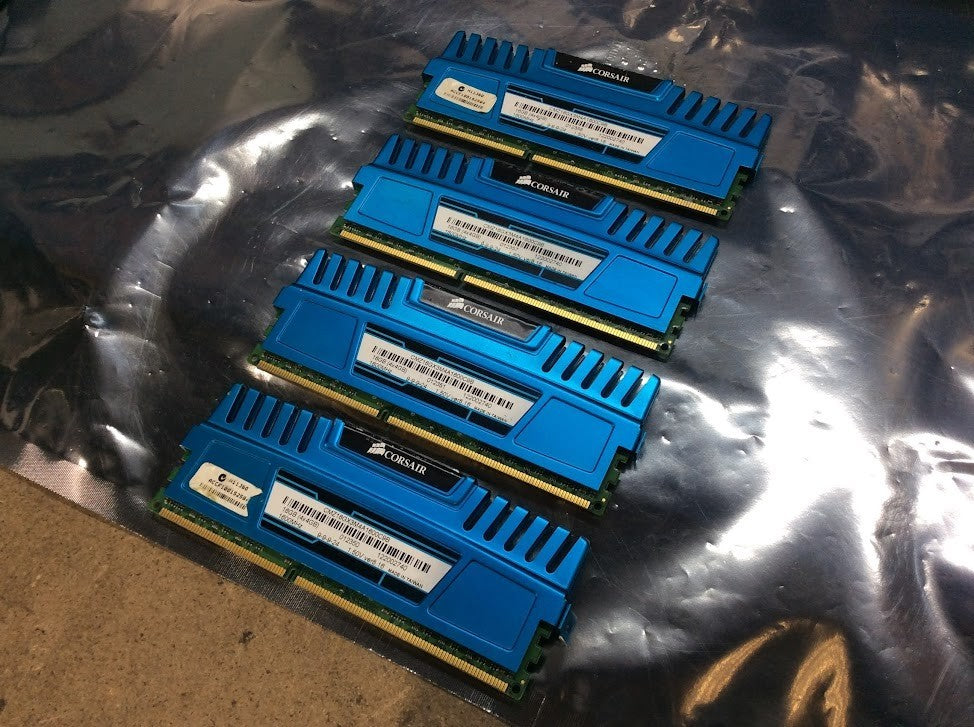Corsair Vengeance CMZ16GX3M4A1600C9B DDR3 1600MHz Desktop Memory KIT OF 4 [AU]