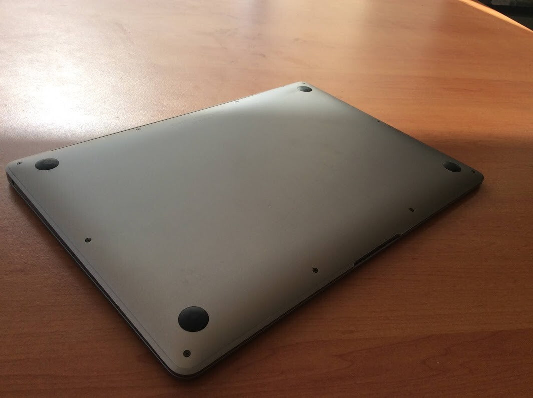 Apple MacBook Air A2179 Laptop 13" i5-1030NG7 16GBRAM 256GBSSD EMC3302 Silver A-