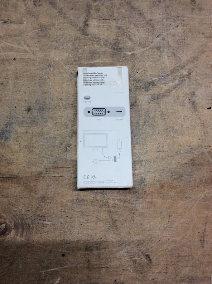 [New] Apple MD825ZM/A A1439 Lightning to VGA Adapter - Display for iPad/iPhone