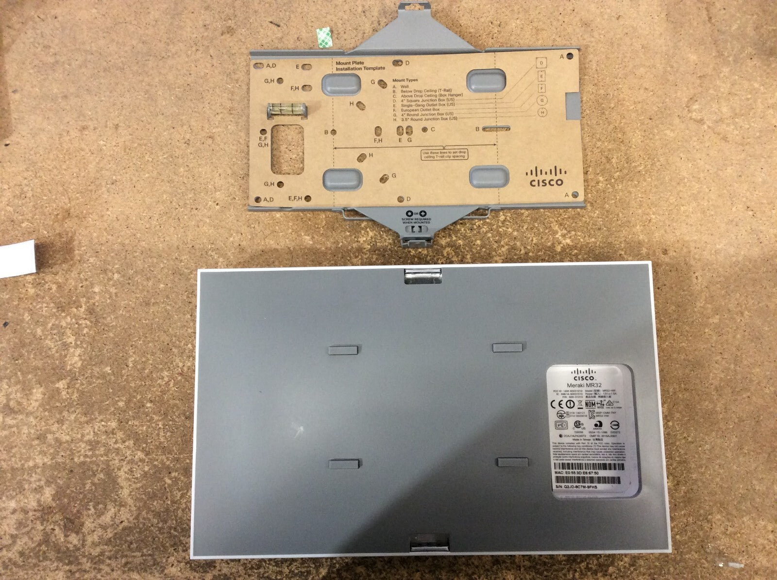 Cisco Meraki MR32-HW Managed Access Point w/Box,Stand and Accessory & Unclaimed