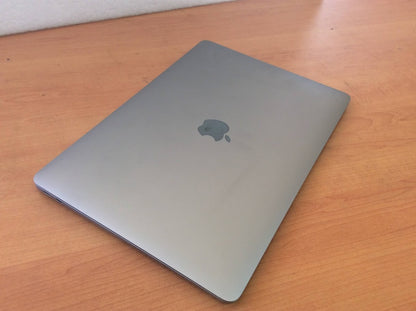 Apple M1 MacBook Air A2337 Laptop 13.3'' Apple M1 16GBRAM 500GBSSD EMC3598 A-