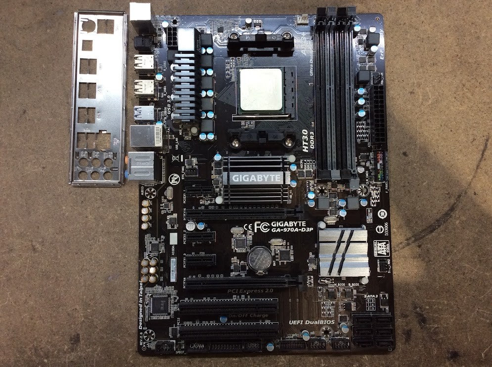 [AU] GIGABYTE GA-970A-D3P Motherboard DDR3 ATX AMD 970 Socket AM3+ With AMD FX