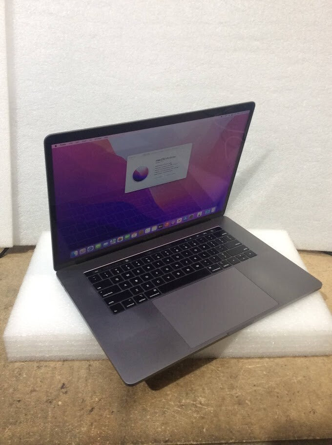 Apple Macbook Pro A1990 Laptop 15.4" i7-8850H 32GBRAM 1TBSSD EMC3215 Silver A-