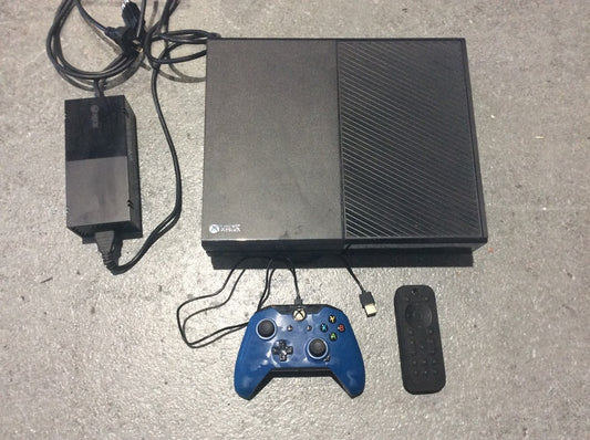 Microsoft Xbox One 500GB Console 1540 + Controller 048-082 + Remote + Adapter