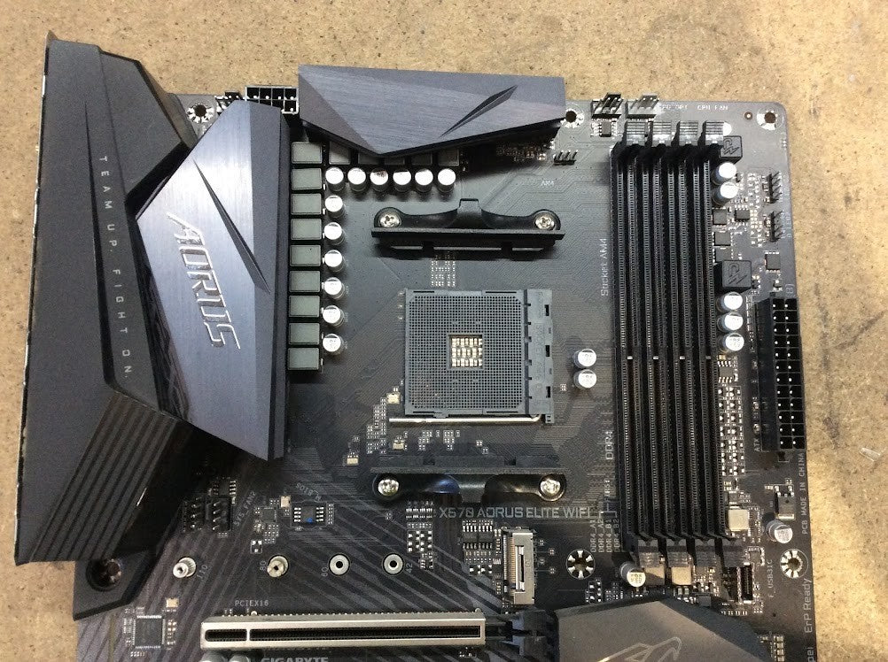 [AU]GIGABYTE X570 Aorus Elite WIFI Motherboard ATX Socket AM4 DDR4 HDMI AMD X570