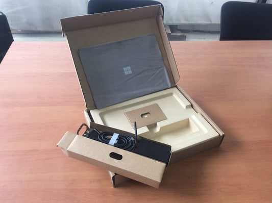 [AU]Microsoft Surface Pro 9 Tablet 13" i5-1245U 8GBRAM 128GBSSD USB-C Win11 A+
