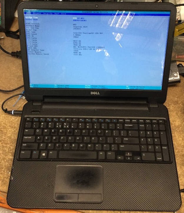 DELL Inspiron 3521 Laptop 15.6'' Pentium 997 4GBRAM 1TB USB3.0 HDMI Black B