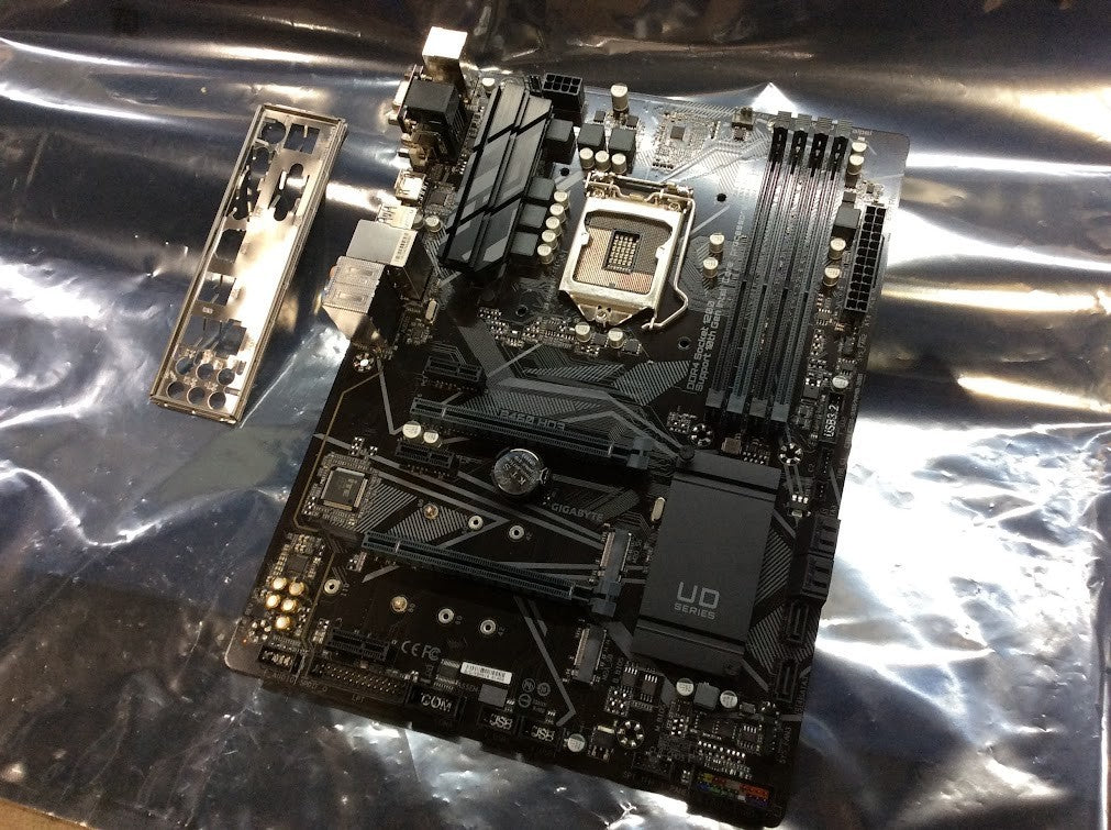 [AU] GIGABYTE B460 HD3 Motherboard ATX DDR4 LGA 1200 HDMI VGA DVI Intel B460