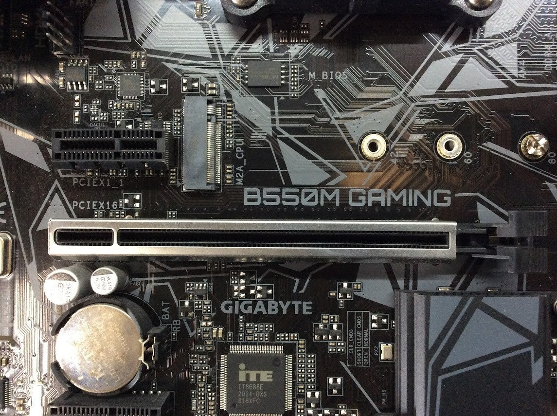 GIGABYTE B550M Gaming Motherboard Socket AM4 mATX w/AMD Ryzen 5 5600X CPU [AU]